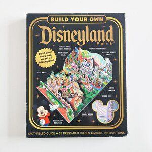 Disney Build Your Own Disneyland Park: Press-Out 3D Model Book Set
